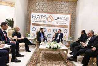 وزير البترول يستقبل الرئيس التنفيذي...