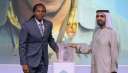 محمد بن راشد يمنح جائزة...