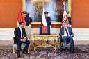 سفير مصر الجديد يتقدم بأوراق...
