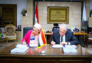وزيرة البيئة ومحافظ جنوب سيناء...