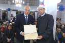 محافظ الجيزة يكرم القارئ ماهر...