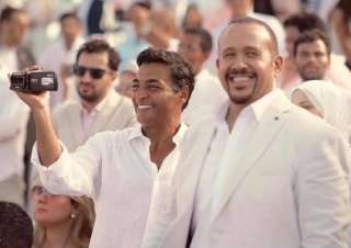 شاهد.. حميد الشاعري بصحبة الفنان...