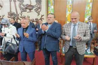 ميري وجلال وموسى يودعون الراحل...