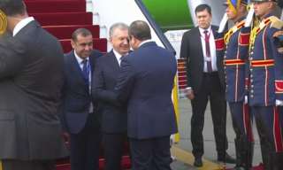 الرئيس السيسي يستقبل رئيس أوزباكستان...