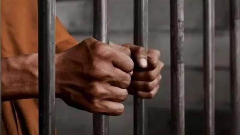 المؤبد لمتهم استدرج طفلة لحمام