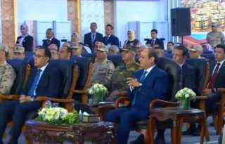 السيسي: الدولة تواجه شائعات وأكاذيب...