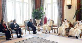 أمير دولة قطر يستقبل رئيس...