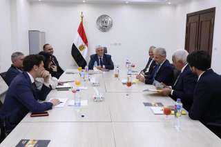 وزير التعليم العالي يبحث آليات...