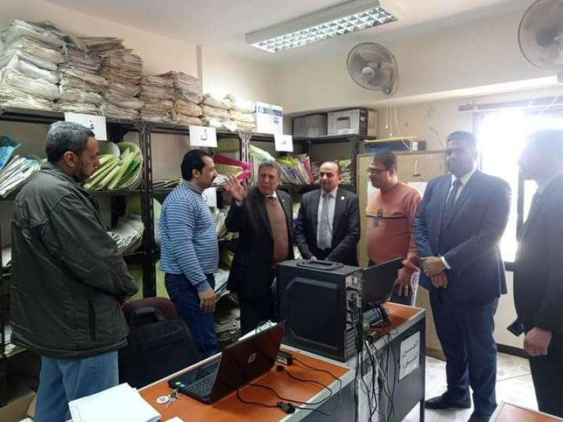 الأتوبيس الطائر يجوب مراكز وقرى البحيرة لمتابعة إنتظام الدراسة ويتفقد مدارس التحرير وإدكو.