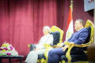 هيئة الشبان العالمية تكرم وزيرة...