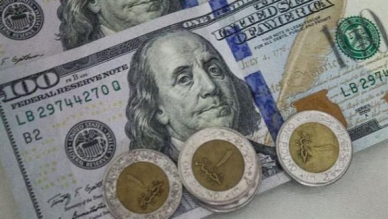 أسعار الدولار مساء اليوم الأربعاء 1 مارس 2023