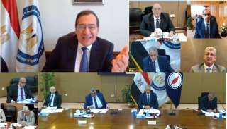 وزير البترول يعتمد نتائج أعمال...