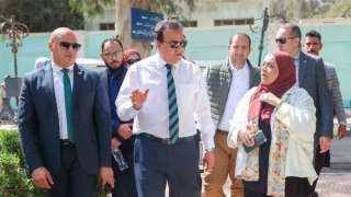 خالد عبدالغفار: تطوير مستشفيات ومراكز...