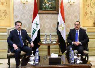 رئيس الوزراء يستقبل رئيس الوزراء...