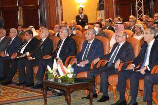 وزير الزراعة يشارك في المؤتمر...