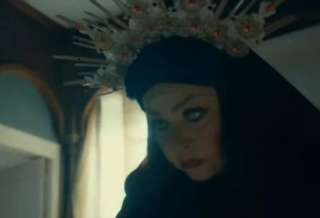 شاهد.. لوسي ساحرة فى مسلسل...