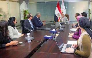 وزيرة البيئة تبحث آخر مستجدات...