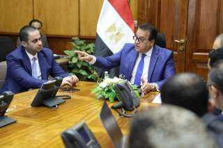 وزير الصحة يتابع مؤشرات انتظام...