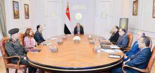 الرئيس السيسي يطلع على مراحل...