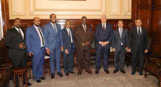وزير الزراعة ووزير الاستثمار السوداني...