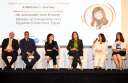 قمة المرأة المصرية تكرم وزيرة...