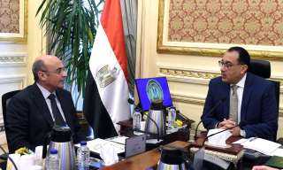 رئيس الوزراء يتابع مع وزير...