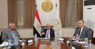 وزير التربية والتعليم يستقبل وفد...