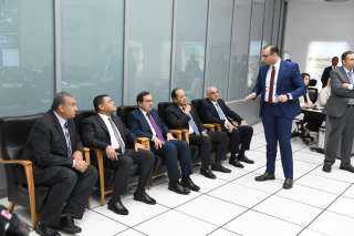 وزير البترول  يتفقد تطورات...