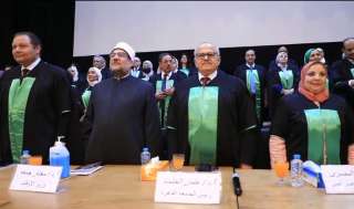 الخشت ووزير الأوقاف يشهدان حفل...