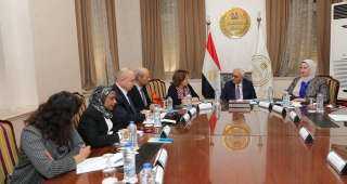 وزير التربية والتعليم يلتقى الأمين...