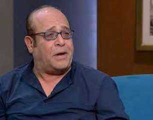 حسن عبد الفتاح يشكو من...