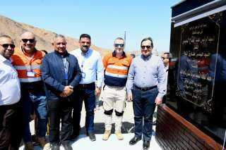وزير البترول يفتتح محطة طاقة...