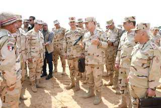 رئيس الأركان يشهد بياناً عملياً...