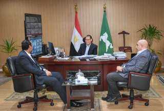 محافظ الشرقية يلتقي بنواب البرلمان...