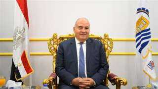 محافظ قنا يفاجئ عيادة سيدى...