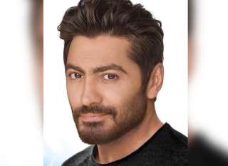 شاهد.. تامر حسني يشكر جمهوره...