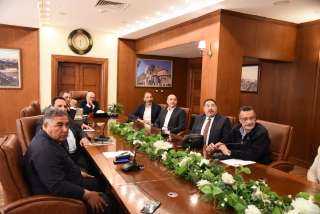 محافظ بورسعيد يستقبل وفد مجلس...