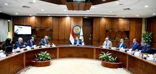 وزير البترول: الشركات البترولية فى...