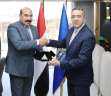 أثناء إستقباله السفير الهندى .....
