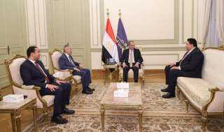 وزير الاتصالات يلتقى رئيس مجلس...