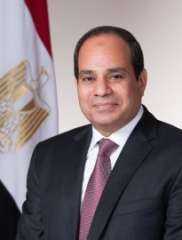 الرئيس السيسي يوقع قانون تقنين...