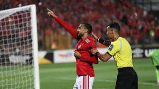 الأهلي يهزم الهلال بثلاثية ويتأهل...