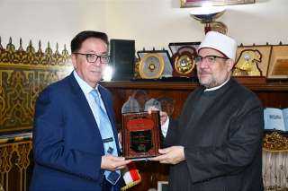 وزير الأوقاف يستـقبل سفـير كازاخـستان...