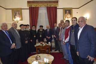 محافظ بورسعيد يلتقي الأنبا تادرس...