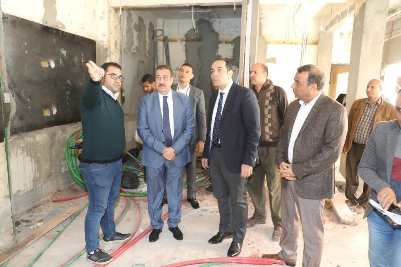 محافظ المنوفية يتفقد تجهيزات إنشاء مركز سيطرة الشبكة الوطنية للطوارئ والسلامة العامة بمقر ديوان عام المحافظة