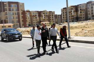 رئيس جهاز القاهرة الجديدة يتفقد...