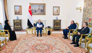 الرئيس السيسي يتسلم رسالة خطية...