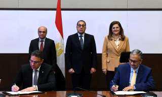 رئيس الوزراء يشهد توقيع بروتوكول...