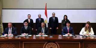 رئيس الوزراء يشهد توقيع اتفاقية...