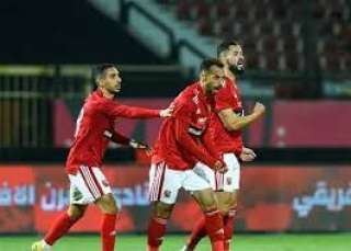 بثلاثية نظيفة الأهلى يدهس زعيم...